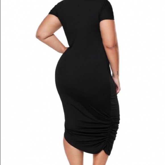 Black Short Sleeve Asymmetrical Plus Size Dress - Picture 3 of 4